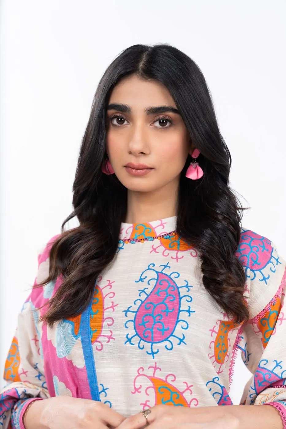 3 Piece Printed Khaddar Shirt With Printed Khaddar Dupatta