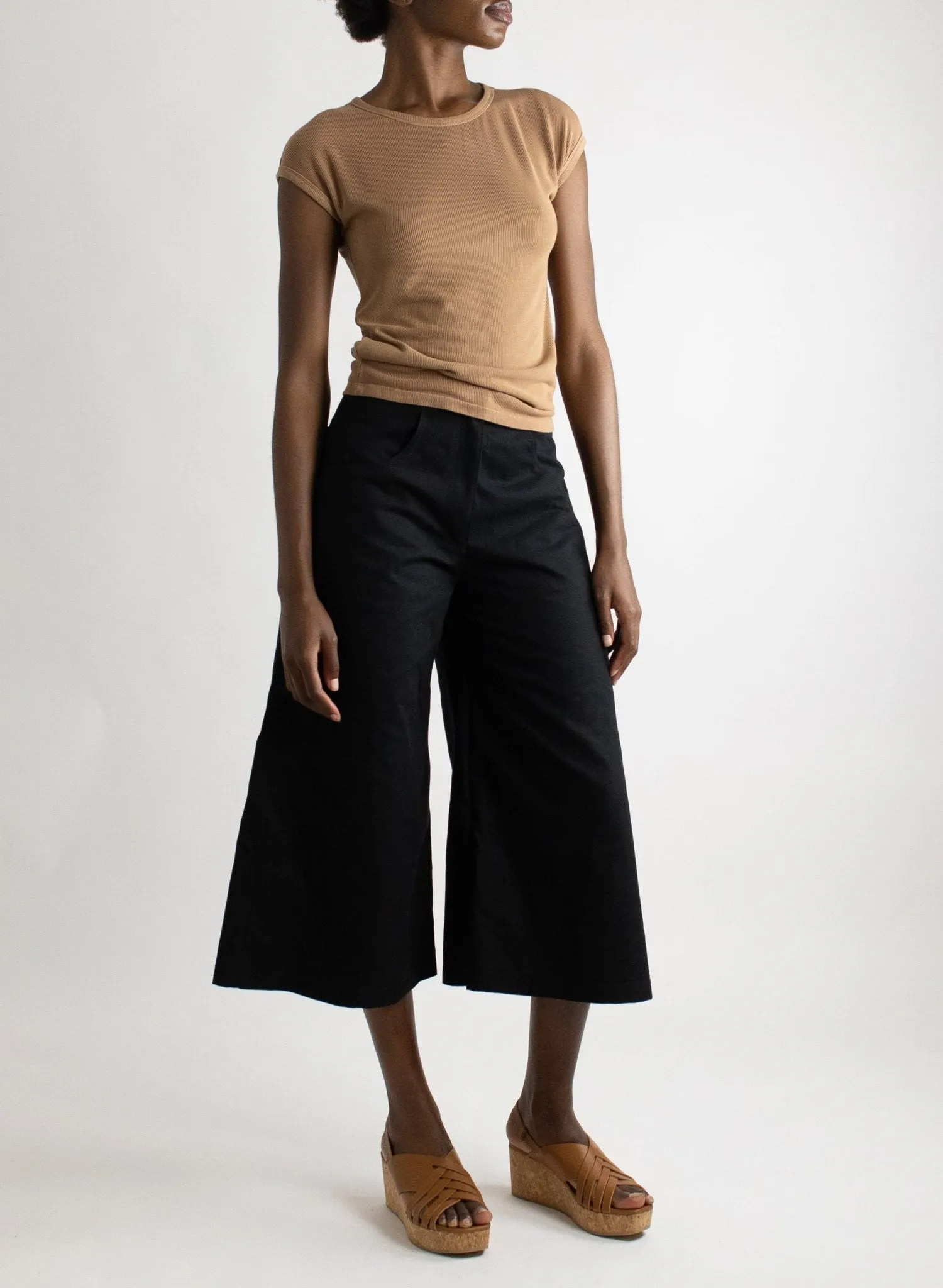 Basic Ribbed Tee - Camel
