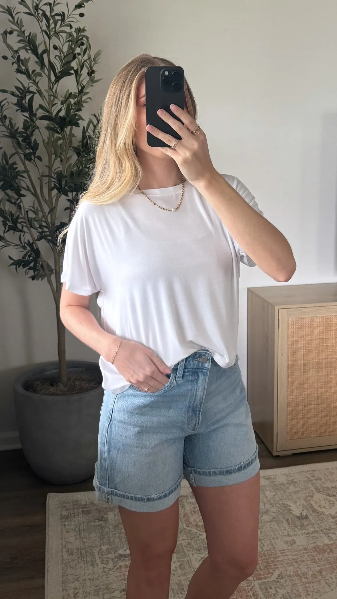 Basic White Tee / Cropped