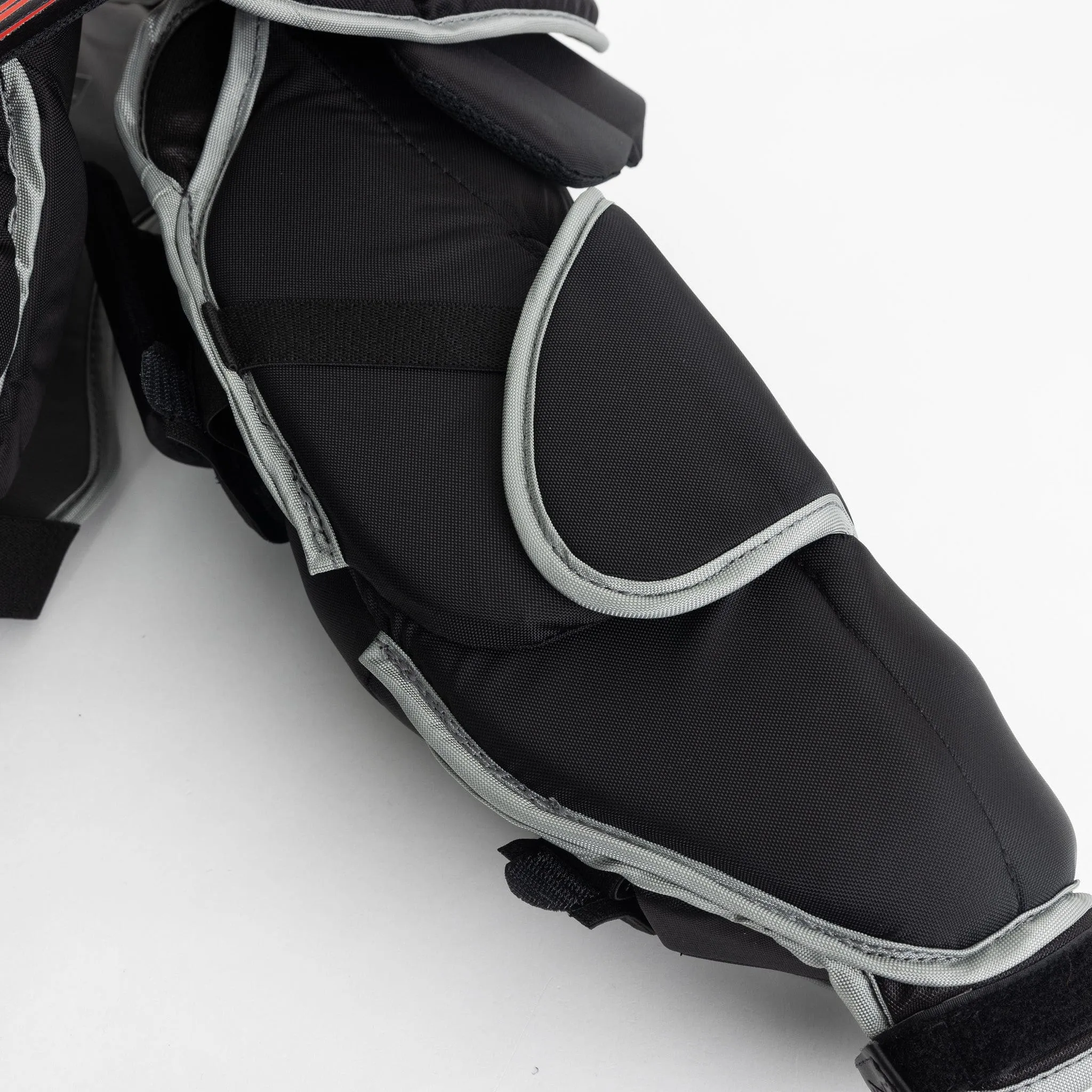 Bauer Vapor HyperLite2 Senior Chest & Arm Protector - THS Spec