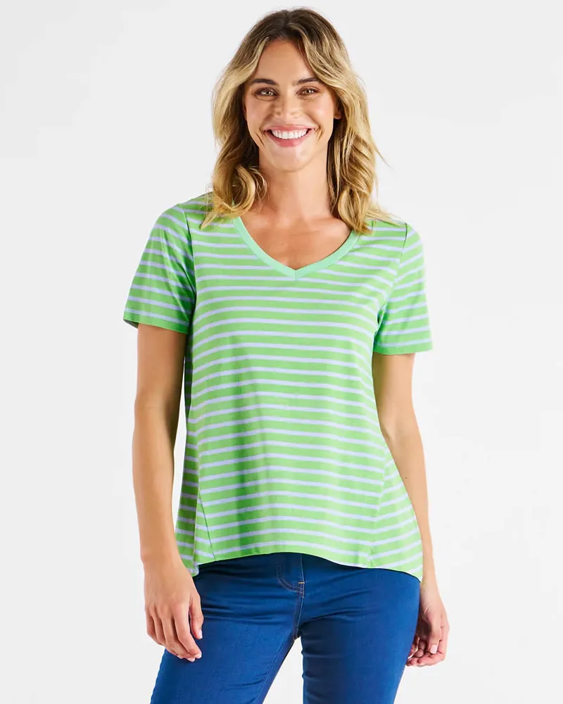 Betty Basics Luella V-Neck T-Shirt