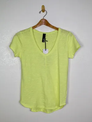 Bobi Center Seam V Neck Tee