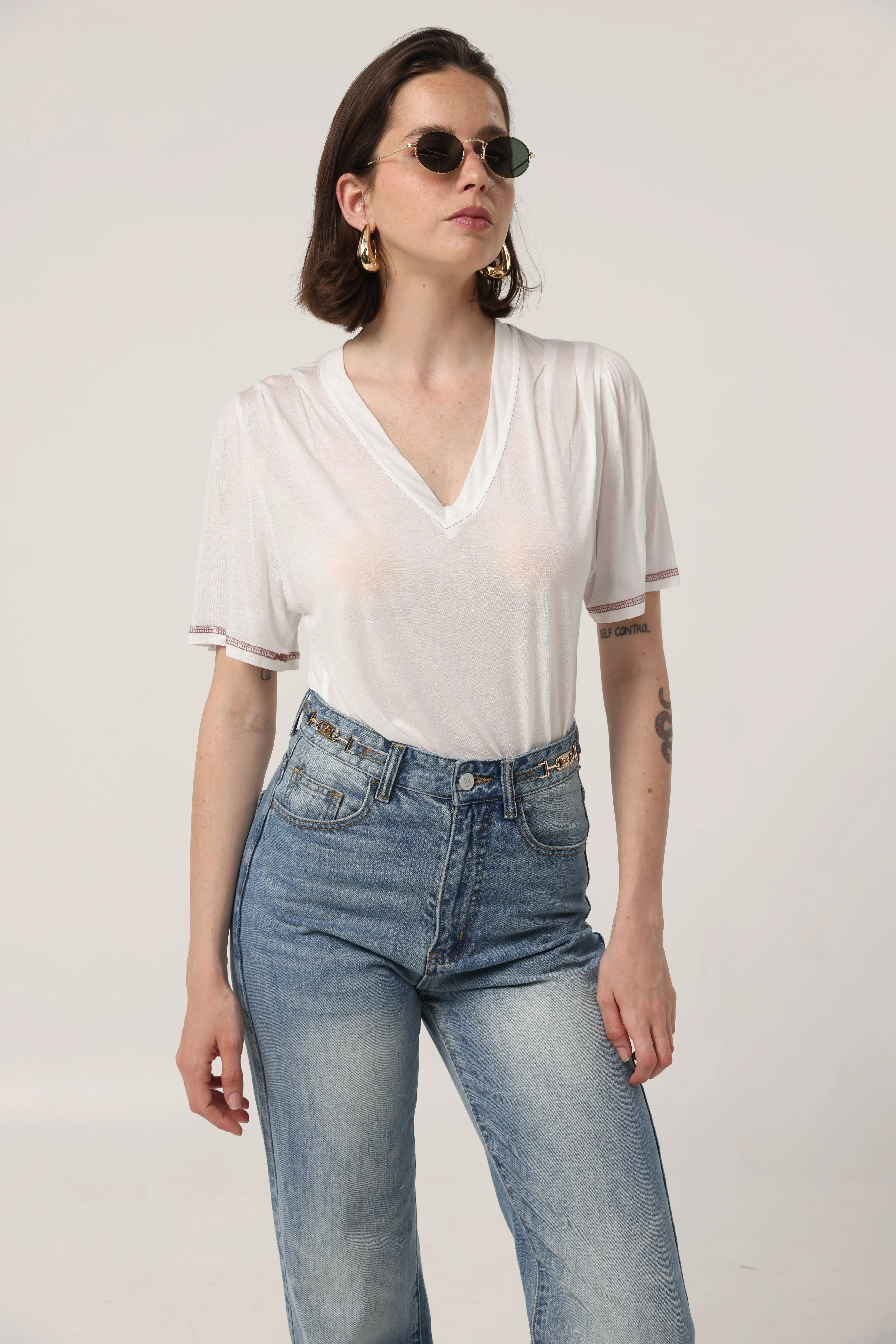 Clean Cream V T-Shirt