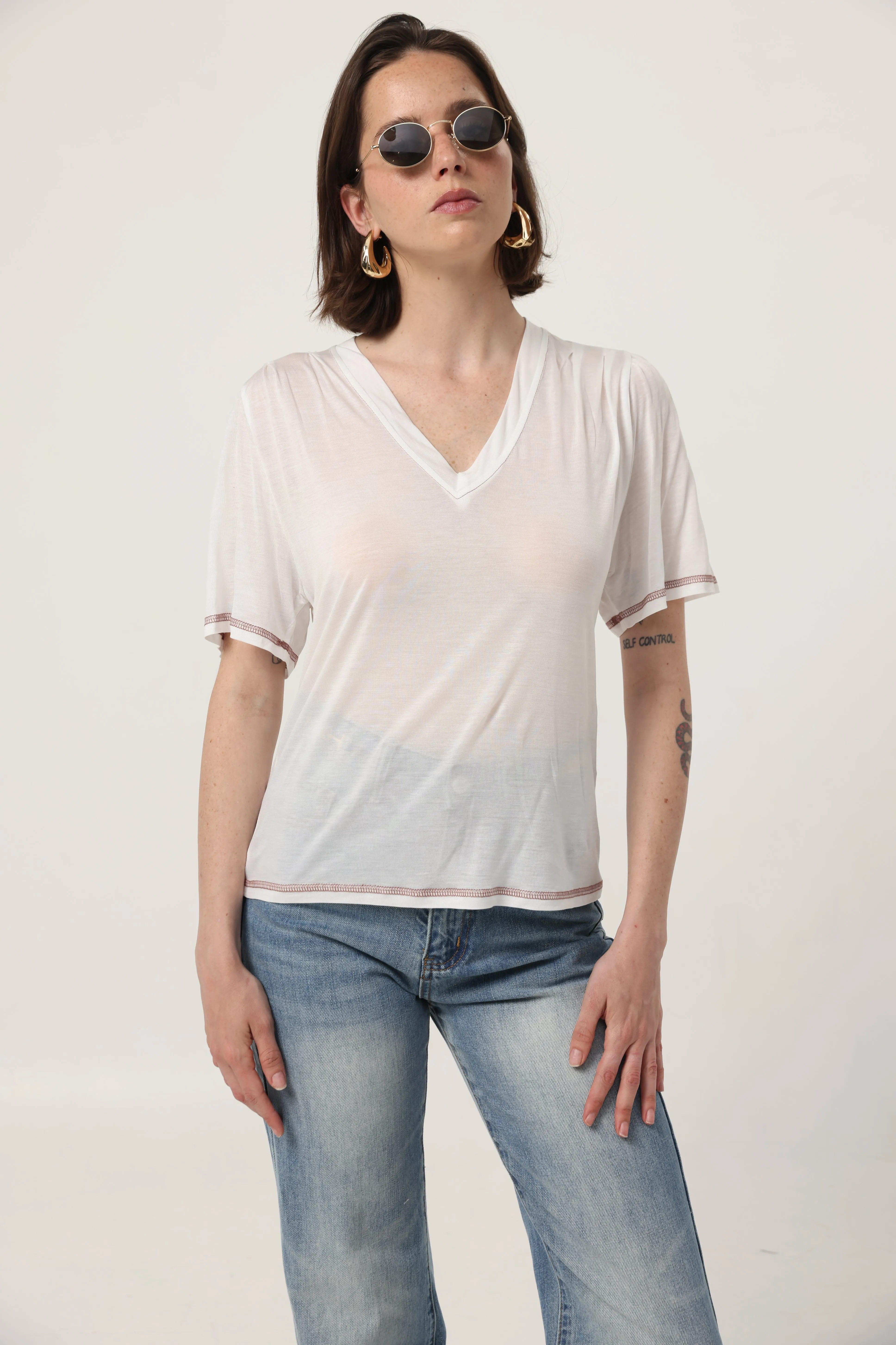 Clean Cream V T-Shirt