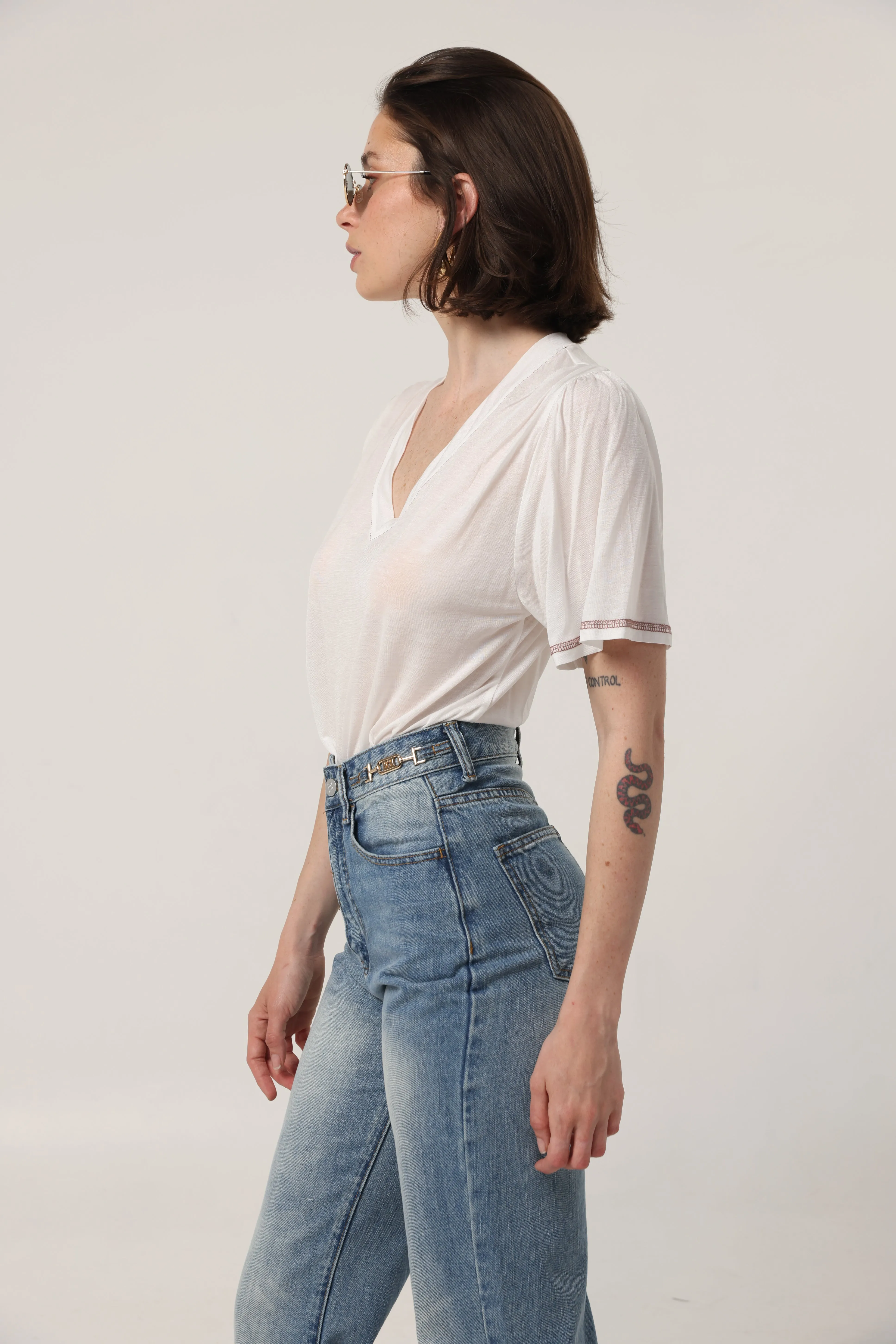 Clean Cream V T-Shirt