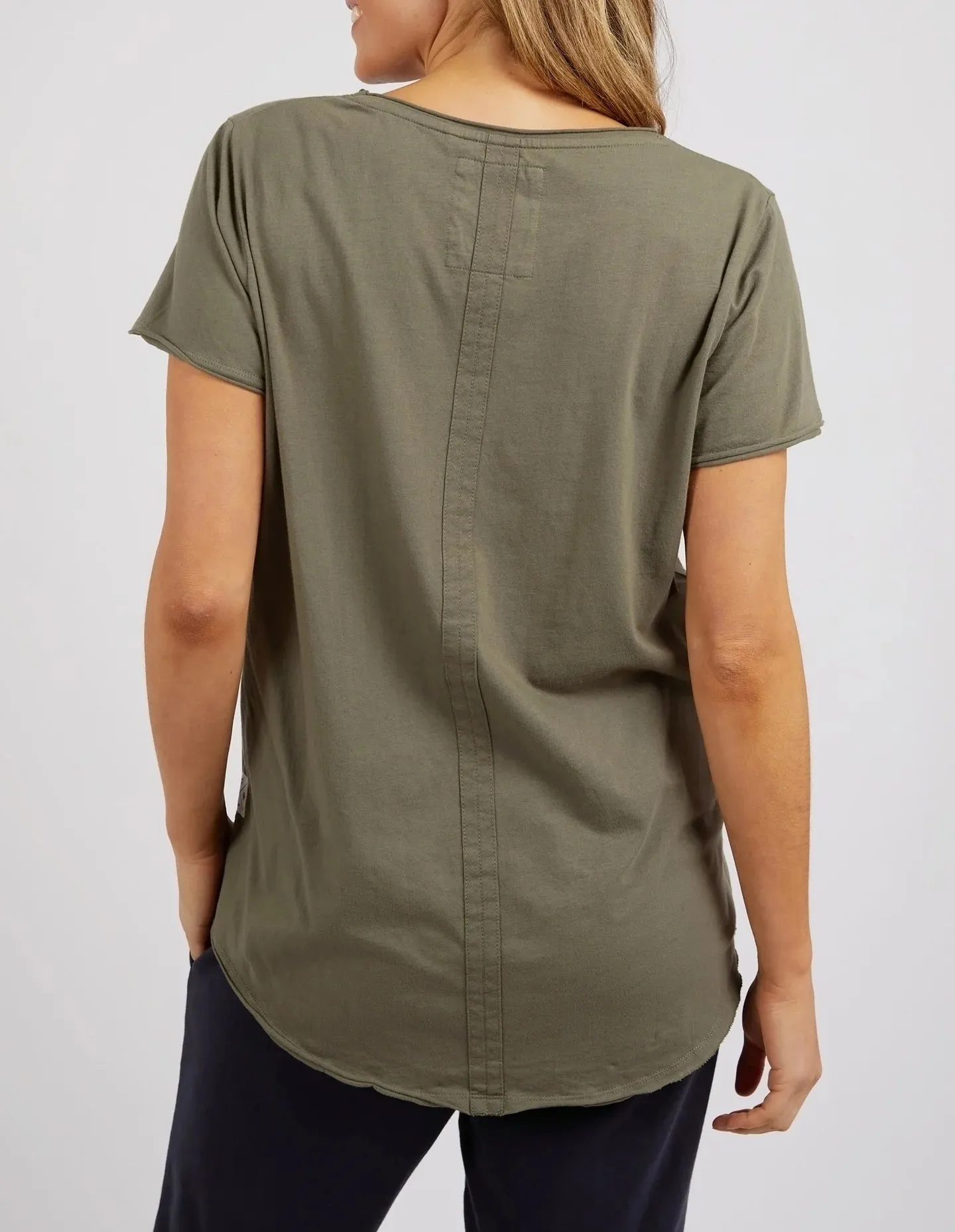Fundamental Vee Tee / Khaki