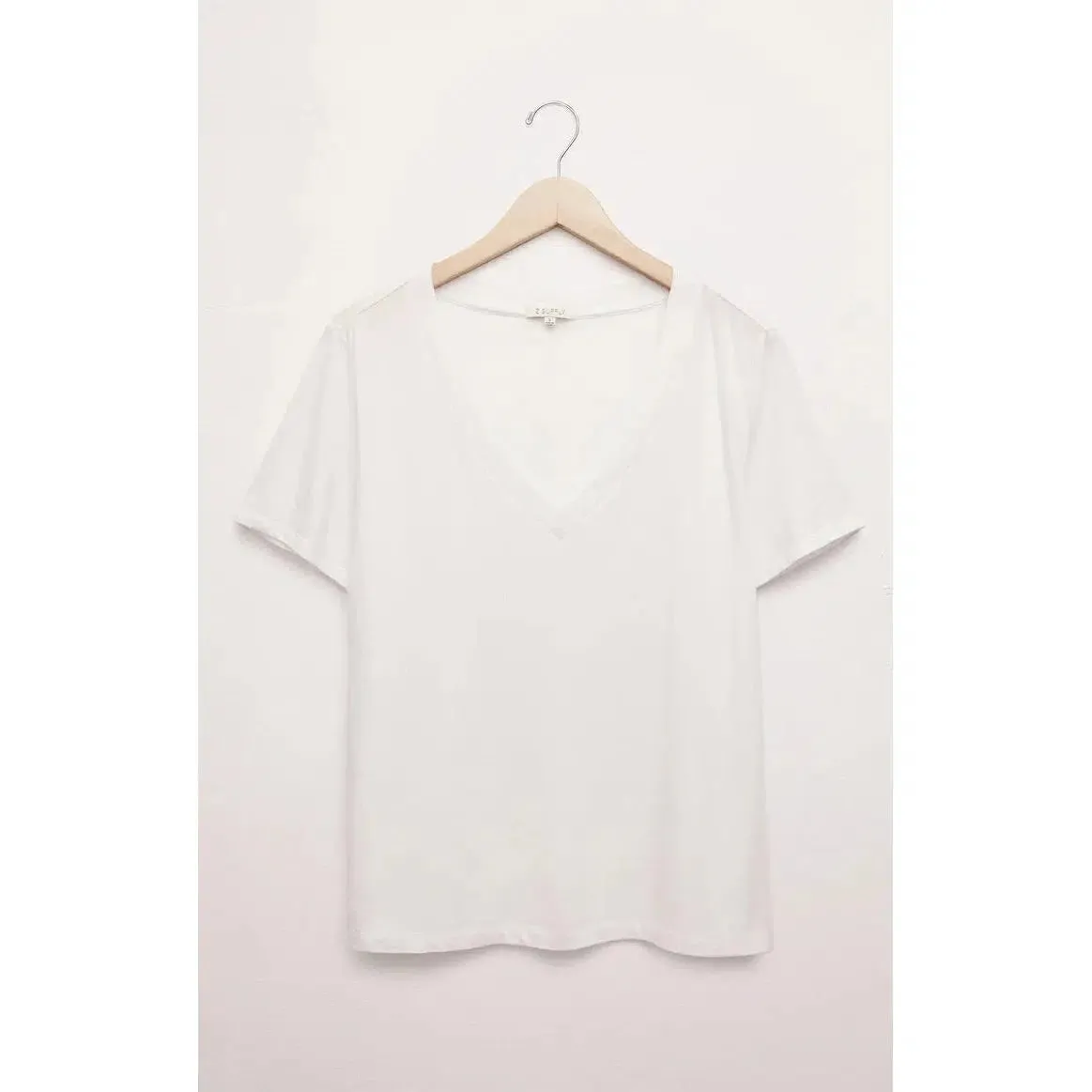 GIRLFRIEND V-NECK TEE