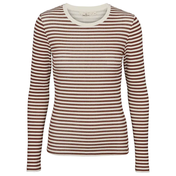 Ludmilla LS tee