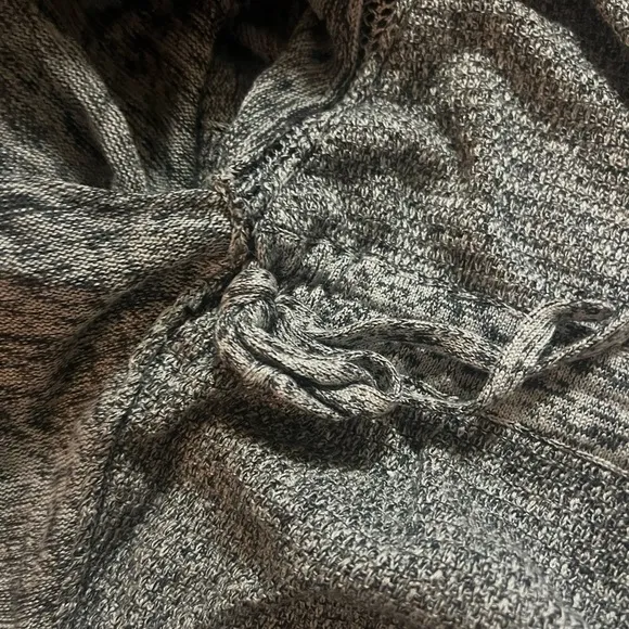 Lululemon Breeze Easy Wrap size XS/S