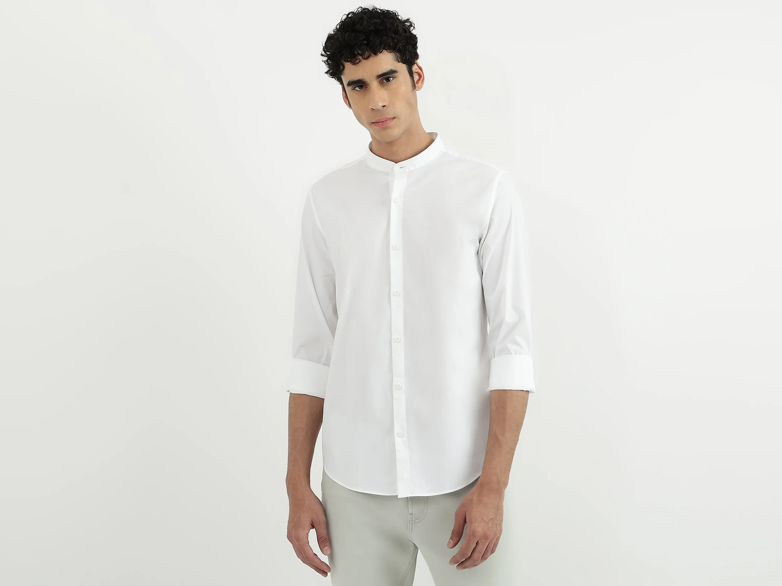Men Solid Mandarin Collar Shirt