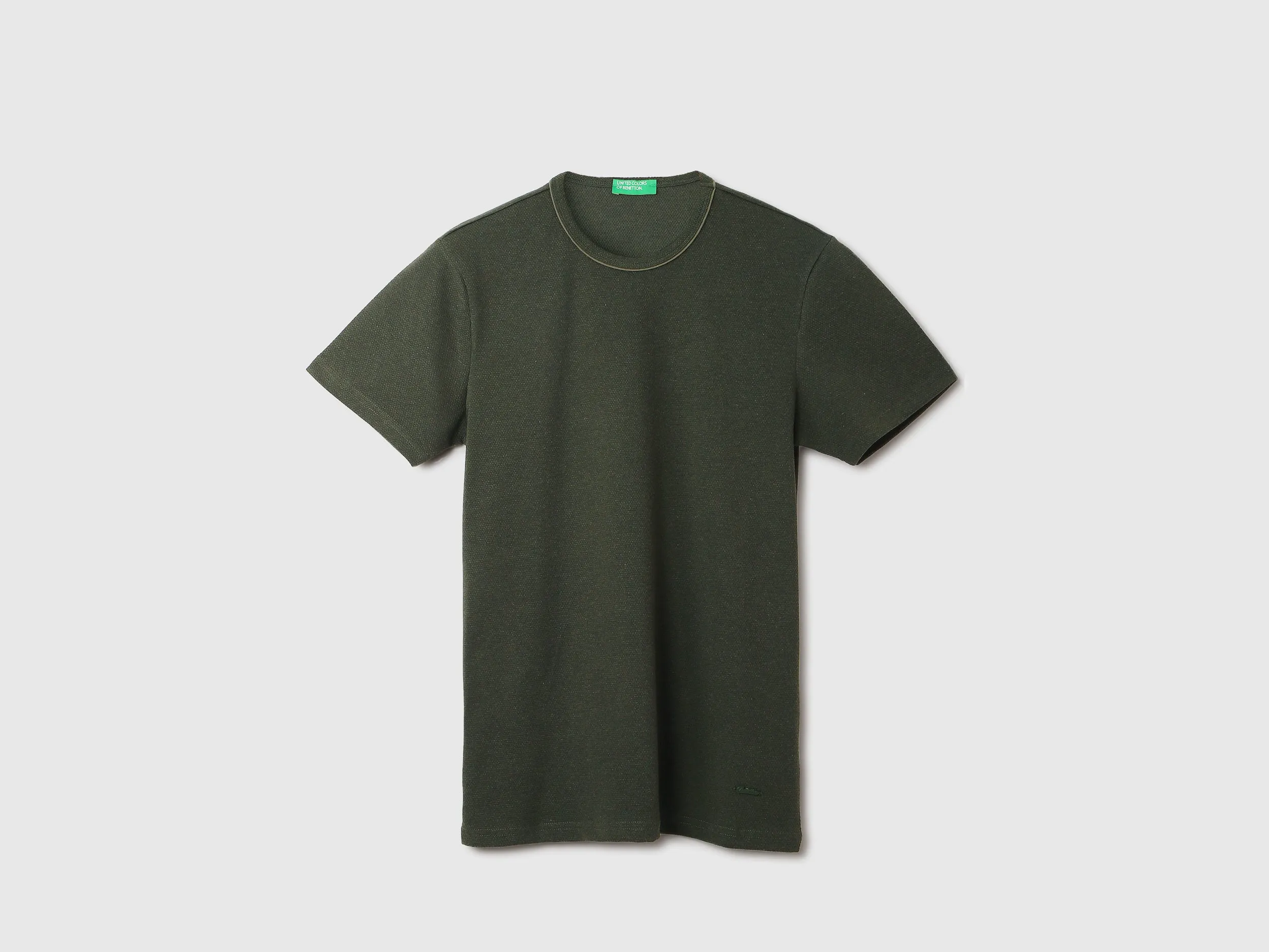 Men Textured T-shirt