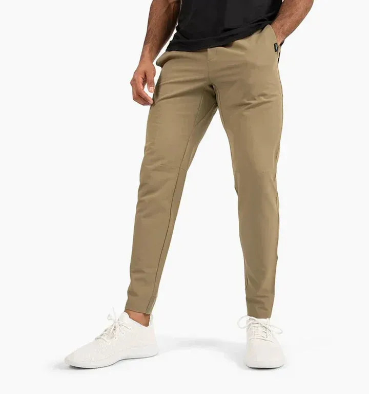 Men's modern suit trousers: flexible, stylish, and comfortable.