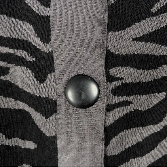 Michael Simon Zebra Print 3 Button Cardigan Sweater Women's M Black Gray Vintage