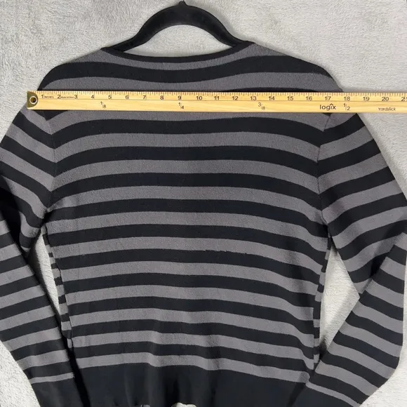 Michael Simon Zebra Print 3 Button Cardigan Sweater Women's M Black Gray Vintage