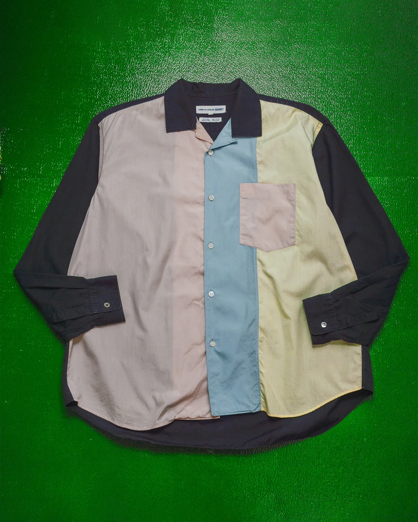Pastel Panelled Front Black Shirt (M~L)