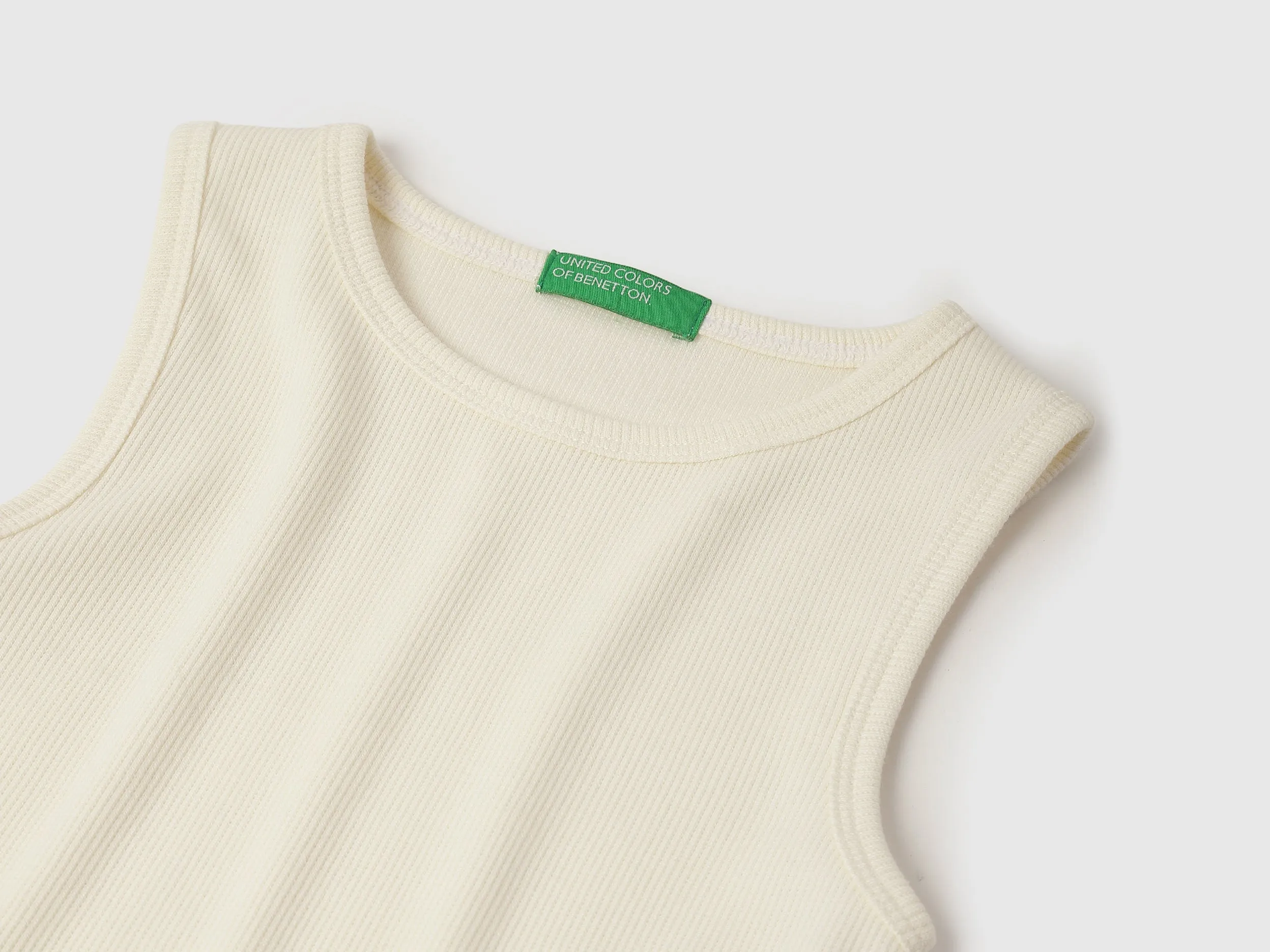 Regular Fit Round Neck Ribbed Tank Top