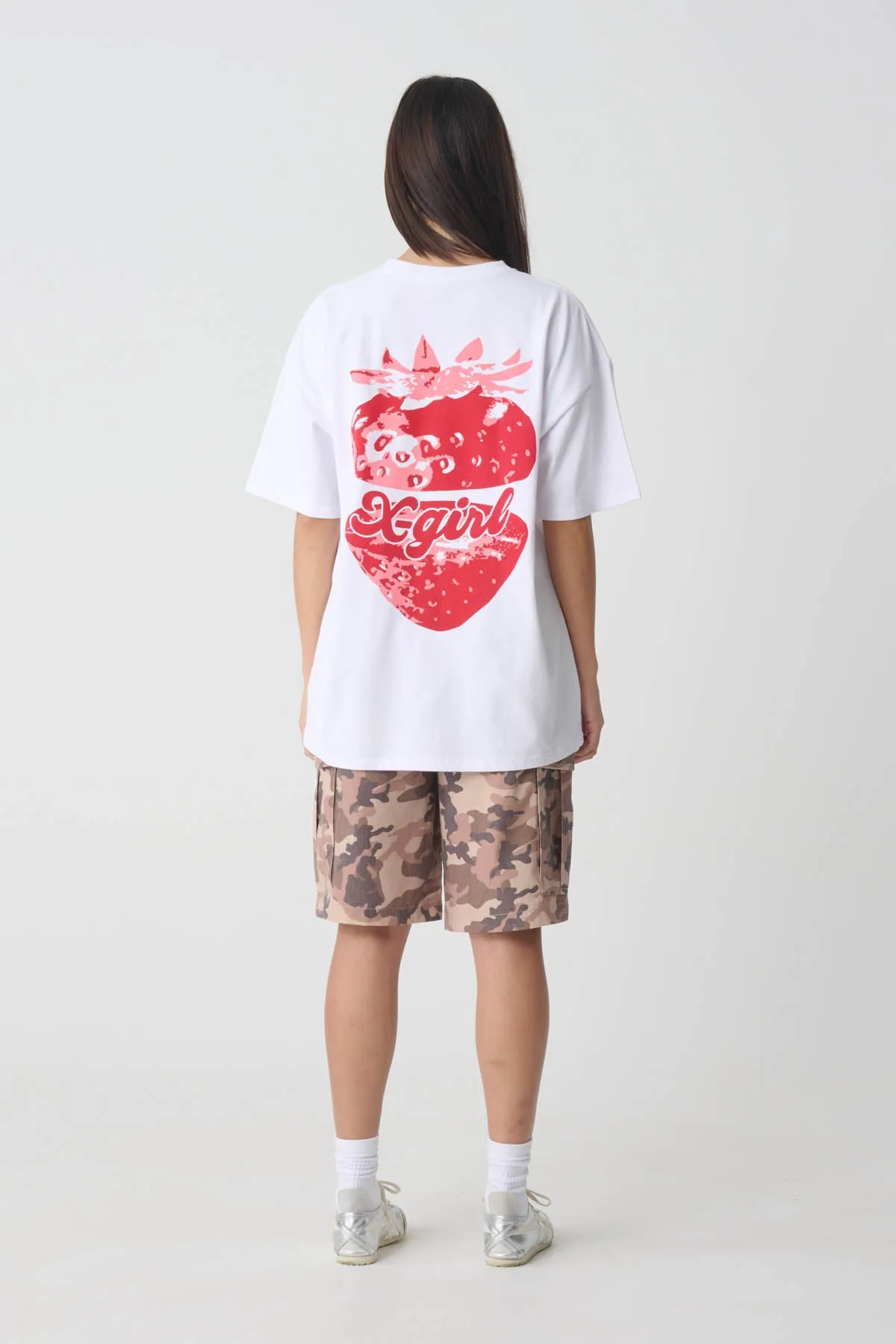 STRAWBERRY RELAXED TEE - WHITE