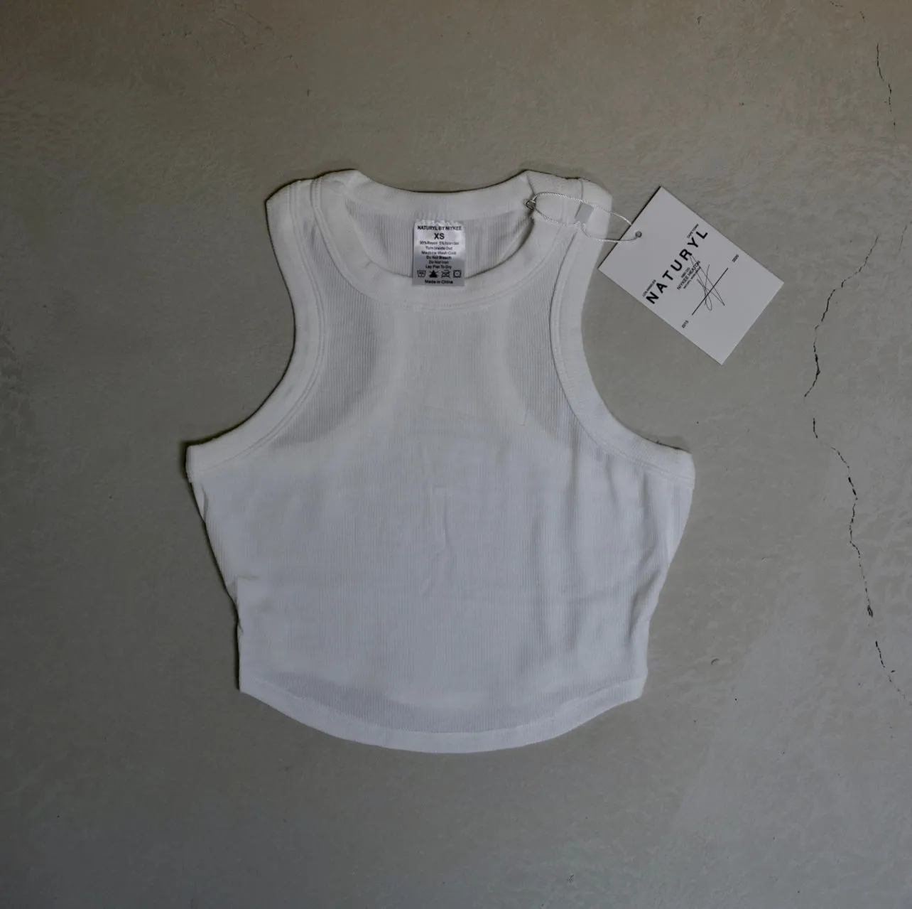 THE RIBBED 90s TANK